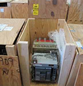 BREAKER, CIRCUIT, 600 FRAME AMP RATING, MASTERPACT NT 08N1 KIND, 3 POLE, 480 VOLT RATING SQUARE D DIRECT REPLACEMENT FOR 1E ABB K-DON-600S INCLUDES ONE NEW 18" DOOR, MOUNTS USING EXISTING HINGES > CONTINUOUS CURRENT: 600A > INTERRUPTING RATING: 200KA (FUSED) @ 535 VAC > 125VDC OPERATED > MICROLOGIC TRIP UNIT 5.0A > 600A SENSOR > 600A SENSOR PLUG > SHAWMUT TYPE A4BQ-1200-TA POWER, PART # NLI-NT08N1-LISB11-EODC-SR-001 (W-44) LOADING & HANDLING FEE $15-